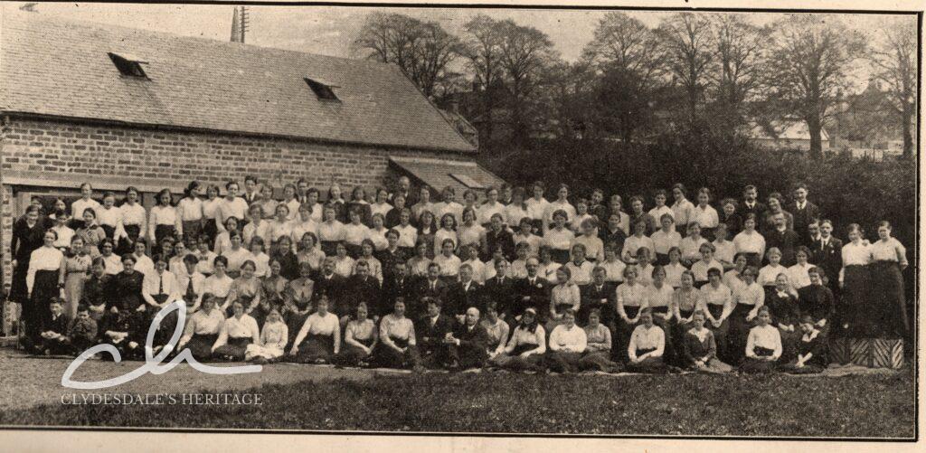 This image has an empty alt attribute; its file name is Staff-at-Browns-1-1024x501.jpg